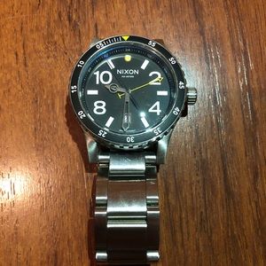 Nixon Dipolmat SS 48mm w/ extra link